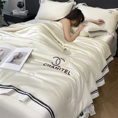 Huishoudelijk gebruik Gewassen zijde geborduurde deken set 4 stukken voor een comfortabele en gezonde slaap