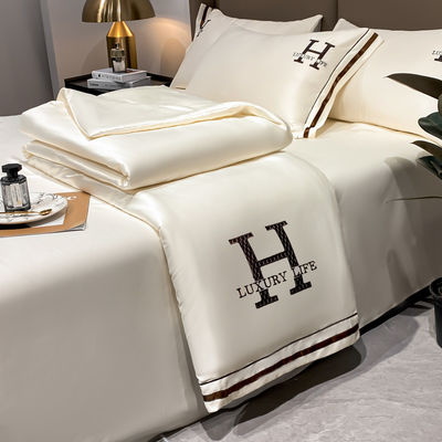 Luxe gewassen zijde zomerdek met 1 dekmantel 1 plat lakens en 2 kussens