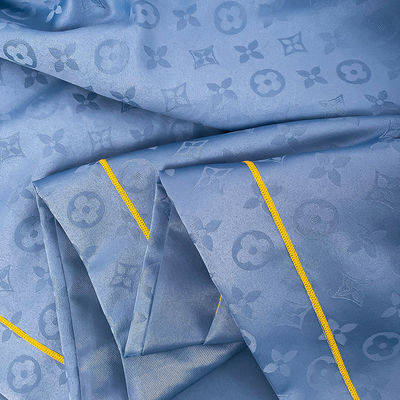 Comfortabel en ademend 200TC Satin Jacquard Quilt Set voor koele zomernachten