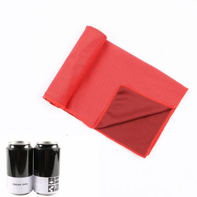 Custom logo polyester microfiber koelhanddoek voor sport en buitenactiviteiten