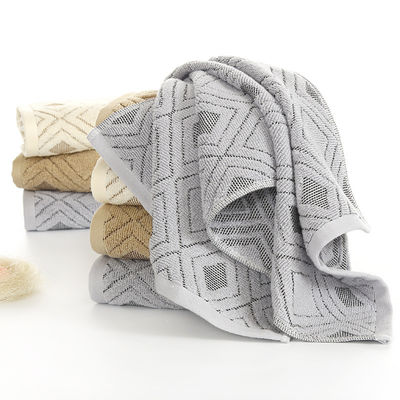 Home Spa 35*75 grootte Luxe geborduurd gestreepte baddoek voor hoteldoeken