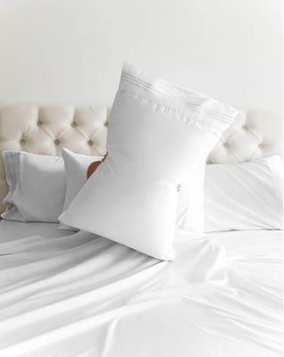 Foto toont duurzaam bamboe bed voor een zijdeachtige en comfortabele slaap