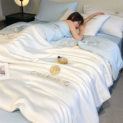 Silky Tencel Summer Quilt Set 4 ijzige zijde dunne dekens voor wasmachine 60 Stoffen Aantal