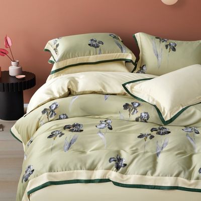 Gepersonaliseerde kleur 4 stuks Luxe polyester platte stof zachte hotel design beddengoed set voor king bed