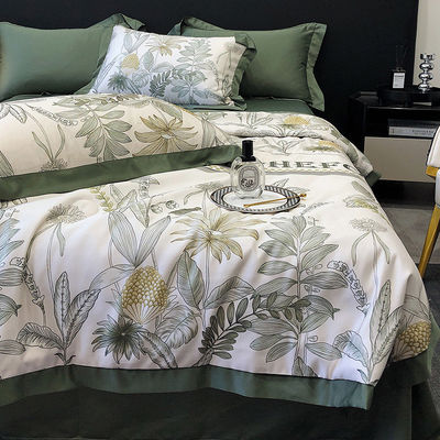 European Skin-Friendly Printing Summer Quilt Set van vier in Smooth Ice Silk Gift Quilt