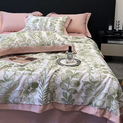 European Skin-Friendly Printing Summer Quilt Set van vier in Smooth Ice Silk Gift Quilt
