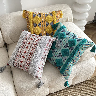 Gepersonaliseerde grootte Tufted Linnen Bedrukte kussenschijf voor sofa Decoratief in etnische stijl