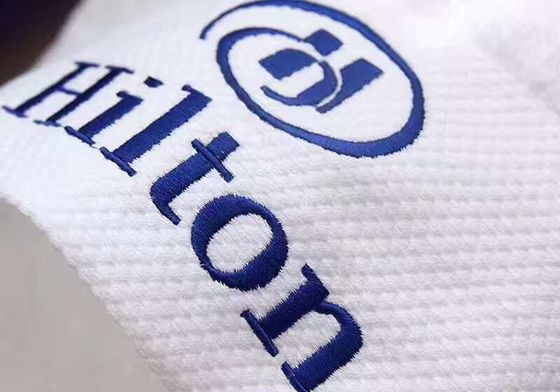 Gepersonaliseerd Logo Vijfsterren Hotel Wit Gastenhuis Handdoeken in Pure Cotton Materialisatie
