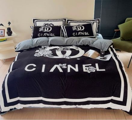 IJssilk bedden set luxe beddek voor milieuvriendelijke en duurzame slaap