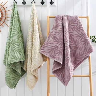 Voor alle gelegenheden gesneden fluweel Jacquard bladeren badhanddoek Set voor Grade cadeautjes op Aarde Dag