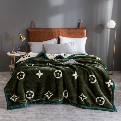 Jacquard Weave Coral Fleece Raschel deken voor de winter Verdikte pluis Nap Bed Cover