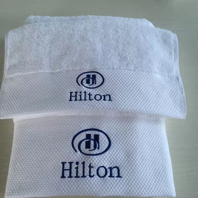 100% katoenen stoffen solide kleur Custom logo baddoek set voor luxe hotel badkamer