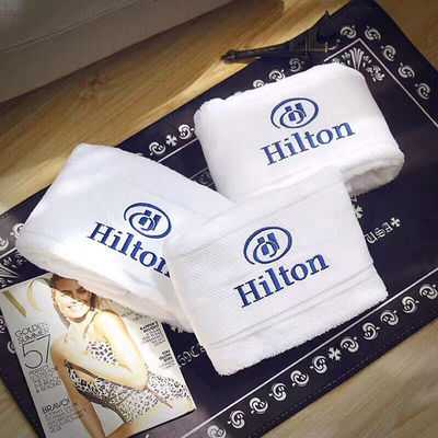 100% katoenen stoffen solide kleur Custom logo baddoek set voor luxe hotel badkamer