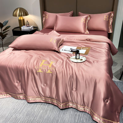 24" Aerospace Special Edition Water gewassen zijde zomer koele quilt set van vier stukken
