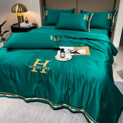 24" Aerospace Special Edition Water gewassen zijde zomer koele quilt set van vier stukken