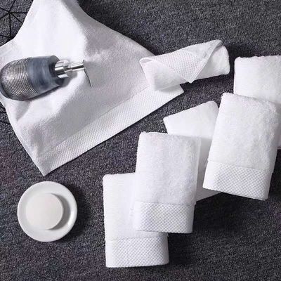 Kleurloze schoonheidssalon cadeau puur katoenen baddoek zacht en absorberend voor volwassenen