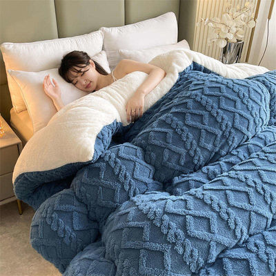 100% polyester verdikt warm taffeta winterdekje met lams fluweel en afgedrukt patroon