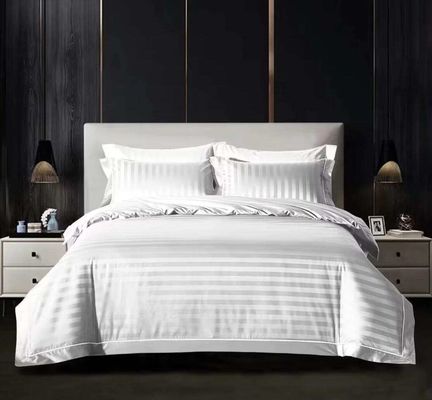 Multifunktioneel 100% polyester satine streeppatroon beddengoed voor thuis of hotel
