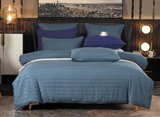 Multifunktioneel 100% polyester satine streeppatroon beddengoed voor thuis of hotel