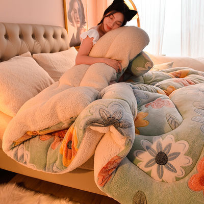 3 Klasse Kleurvastheid Zachte chemische vezel quilt maat voor luxe beddek