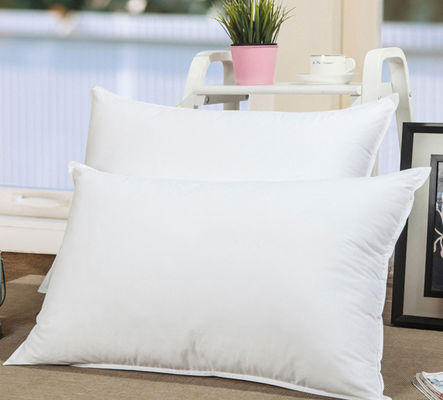 Vijfsterrenhotel bedden deel nek geveerd fluwelen kussen kern voor een comfortabele slaap