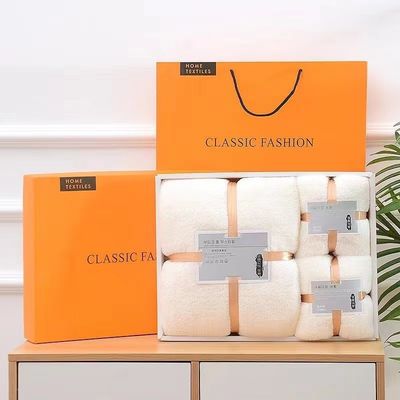 Luxe baddoekjes van microfiber op maat voor volwassenen Luxe hotel cadeaubon inbegrepen