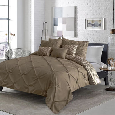 Populariteit Stock 90GSM 3 Pieces Pintuck Cover Soft Microfiber Bedden Set All-Season Customized Zipper Closure
