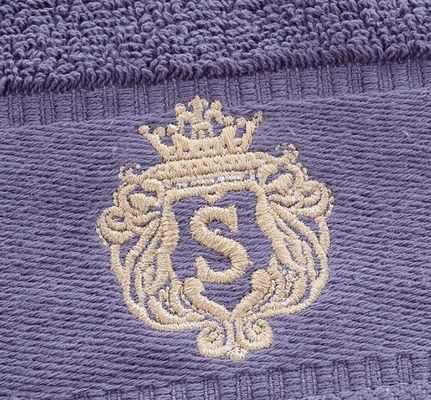 Gestript Jacquard luxe handdoeken gemaakt van 100% katoen voor zachte en absorberende prestaties
