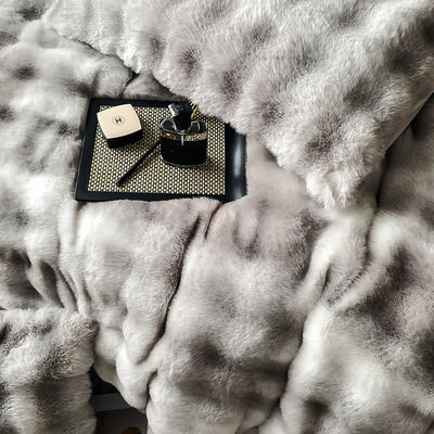 Luxe en warmte met duurzame melk fluweel mink konijn vacht beddengoed set