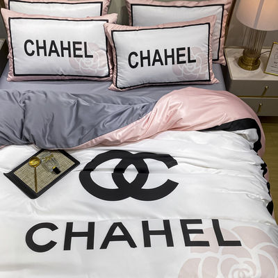 Luxe Retreat Vier stukken beddengoed Set Met All-Season IJssilk Bed Set