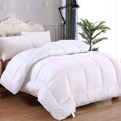 Queen Size Fluffy Down Alternatieve Comforter Koeling en omkeerbaar voor hotelcomfort