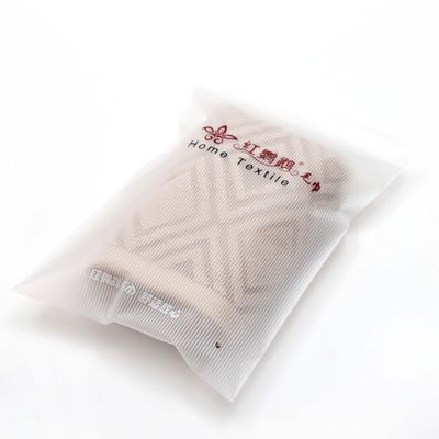 Verdikte en absorberende 100% puur katoenen gezichtshanddoek 34*74cm voor huishoudelijke volwassen douche