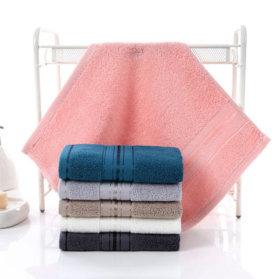 Verbeter je facial spa-ervaring met een 34*34cm solide kleur katoenen handdoek