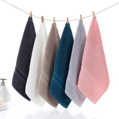 Verbeter je facial spa-ervaring met een 34*34cm solide kleur katoenen handdoek