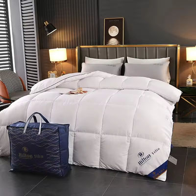 Home 100% Polyester Verdikte Warm 5 Star Hilton Hotel Textiel Volledig Dekbed Bettendeken