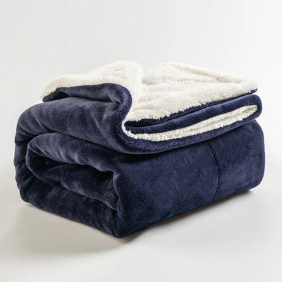 Soft gebreide 130*110cm omkeerbaar polyester deken Microplush Custom kleur Plush Throw