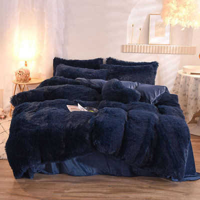 Ervaar ultieme comfort met aangepast logo Mink fluweel vierdelige dekbed