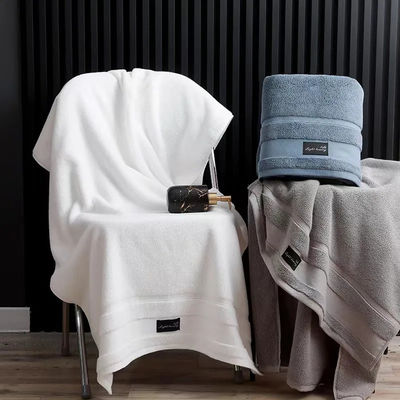 Hotel handdoek set luxe geborduurde dik gestreepte patroon Jacquard baddoek set voor hotel