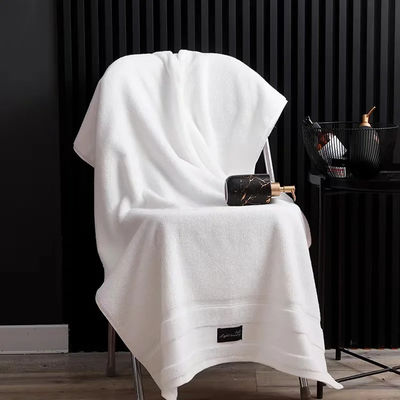 Hotel handdoek set luxe geborduurde dik gestreepte patroon Jacquard baddoek set voor hotel