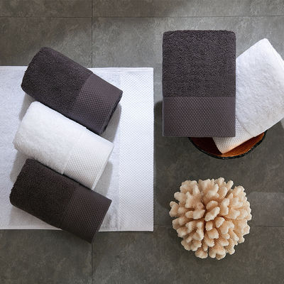 Gepersonaliseerd logo Luxe 5 Star Hotel Wit 100% katoen Dobby Face Hand Bath Towels Set