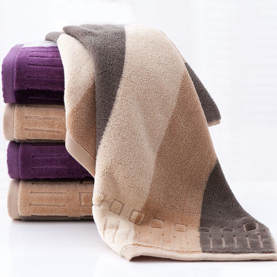 Ervaar de luxe van puur katoen met deze duurzame badhanddoek