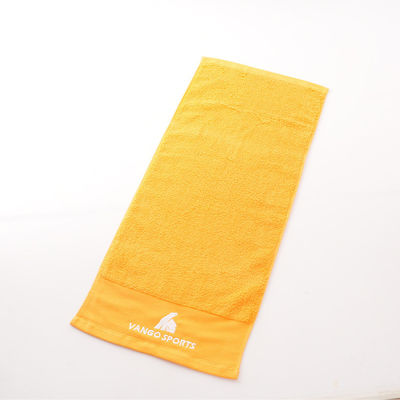 Gepersonaliseerd logo katoenen handdoek absorbeert water efficiënt en laat geen lint achter