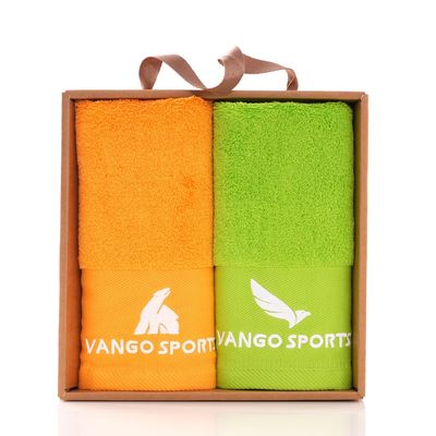 Gepersonaliseerd logo katoenen handdoek absorbeert water efficiënt en laat geen lint achter