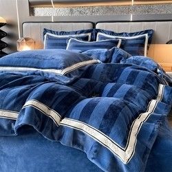 Gepersonaliseerd logo Gepersonaliseerd kerst borduren Gewassen katoen zijde Vier stukken beddengoed Set