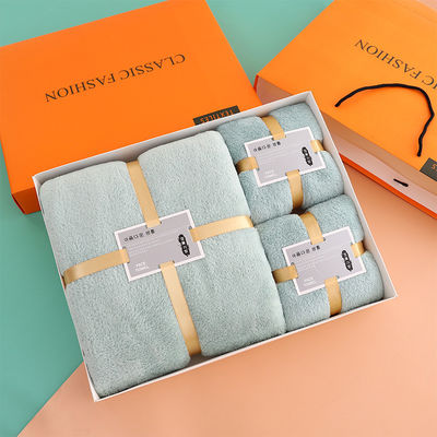 Gepersonaliseerde beddengoed Set ontwerpen Dikke koraal vlies Zachte absorberende gezicht handdoek bad set