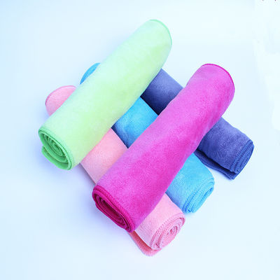 Custom logo Microfiber sporthanddoek voor snel drogen en absorberende buitenactiviteiten