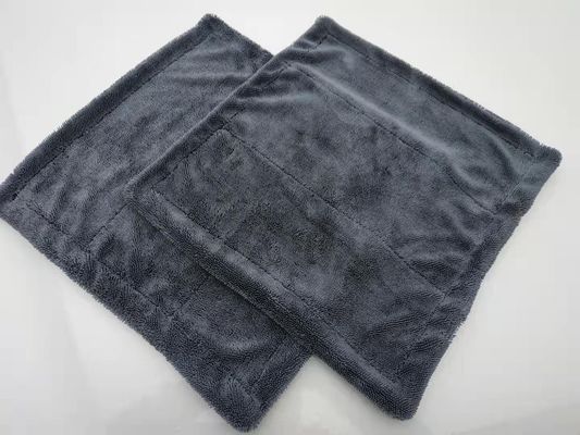 Gepersonaliseerde kleur Spun-plaats Technologie Microfiber Plush Twist Handdoeken voor autostoeltjes drogen