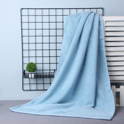 Zwakke en pluche organische katoenen handdoekrol voor een comfortabele badbeleving