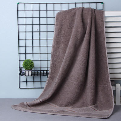 Zwakke en pluche organische katoenen handdoekrol voor een comfortabele badbeleving