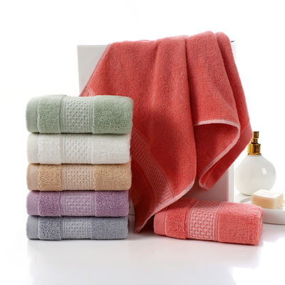 Dierendruk Donkere gouden zijde handdoeken Perfect voor alle leeftijden Absorberend en snel droogend